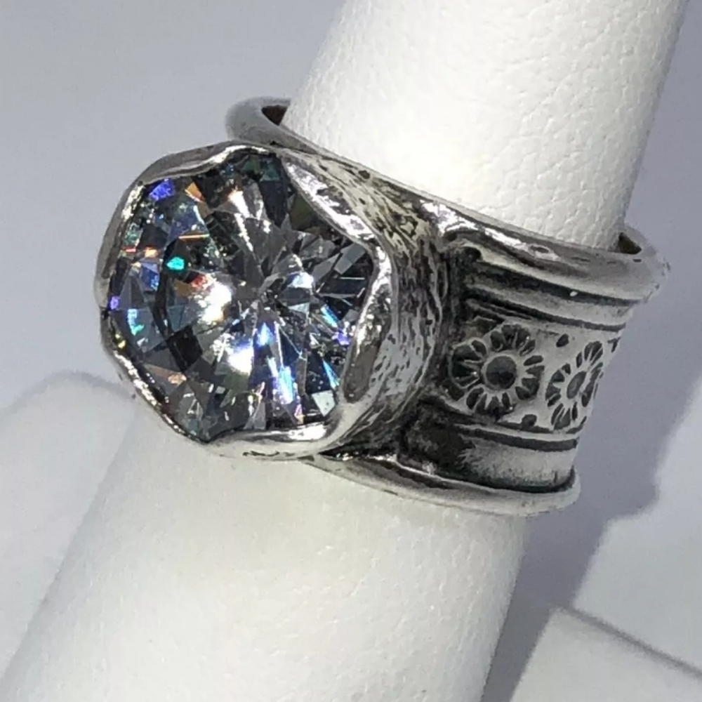 Auth Discontinued Silpada Queen For The Day Ring - Picture 4 of 6